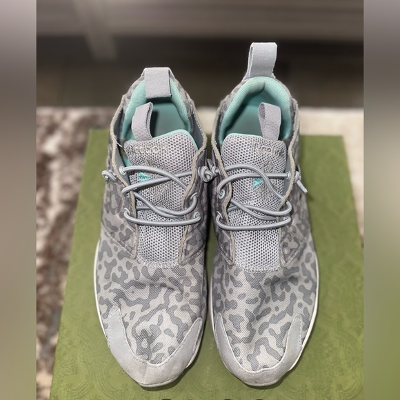 REEBOK - Size 8 - Women’s Sneakers - Gray Teal Leopard Print - Picture 3 of 6